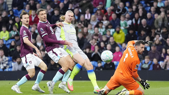Man City đáng ra phải ghi nhiều bàn hơn vào lưới Burnley